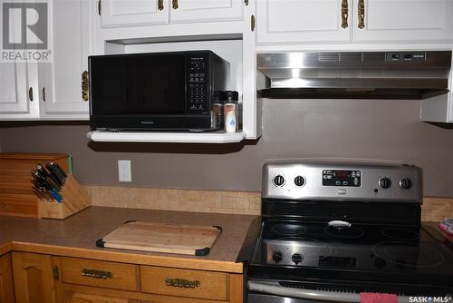 119 Dewdney Street, Indian Head, SK - Indoor Photo Showing Kitchen
