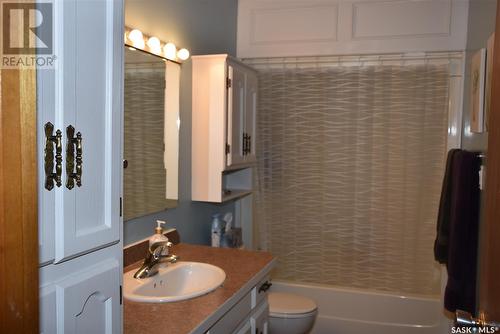 119 Dewdney Street, Indian Head, SK - Indoor Photo Showing Bathroom