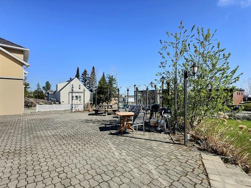 Terrasse - 168 Av. Perrault, Val-D'Or, QC - Outdoor