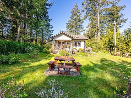 1495 Baikie Rd, Denman Island, BC 