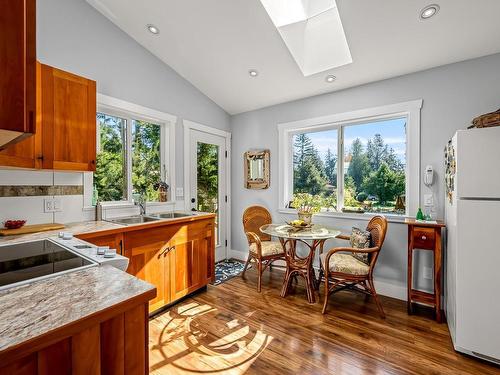 1495 Baikie Rd, Denman Island, BC 