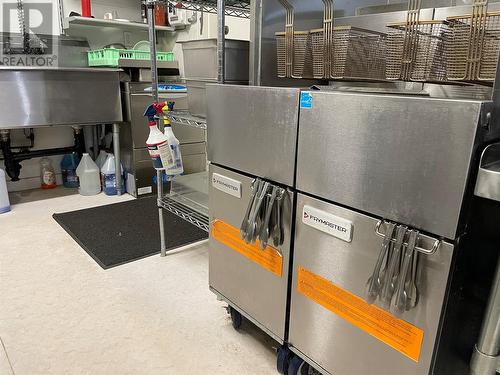 607 Eighth Avenue, Midway, BC 