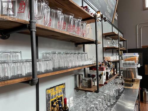 607 Eighth Avenue, Midway, BC 