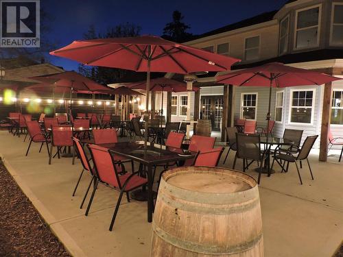 607 Eighth Avenue, Midway, BC 