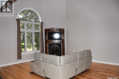 10 Mission Bay, Lebret, SK - Indoor