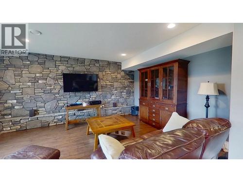 10604 108 Street, Fort St. John, BC - Indoor Photo Showing Living Room