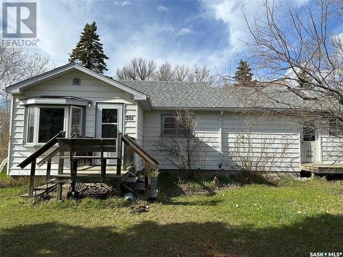 301 Belfast Street, North Portal, SK - Outdoor