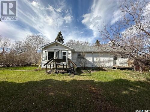 301 Belfast Street, North Portal, SK - Outdoor