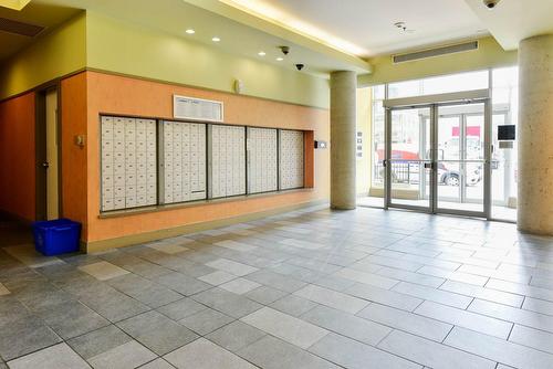 Hall d'entrée/Vestibule - 624-1225 Rue Notre-Dame O., Montréal (Ville-Marie), QC - Indoor Photo Showing Other Room