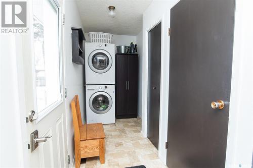 512 4Th Street E, Wynyard, SK - Indoor Photo Showing Laundry Room