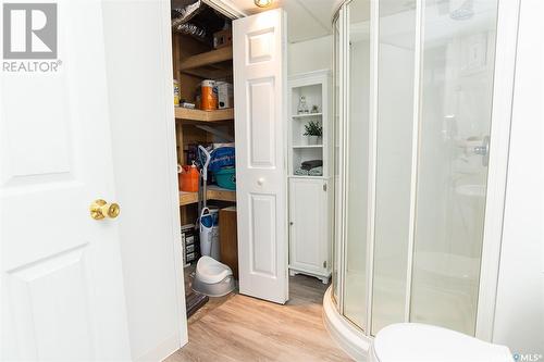 512 4Th Street E, Wynyard, SK - Indoor Photo Showing Bathroom