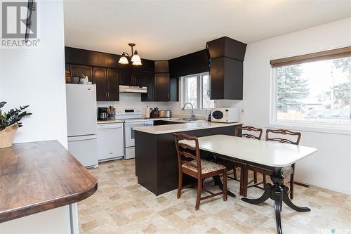 512 4Th Street E, Wynyard, SK - Indoor