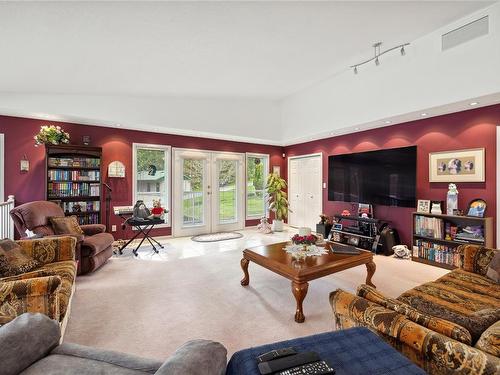 8682 Trans Canada Hwy, Chemainus, BC 