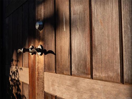 840 Cherry Point Rd, Cobble Hill, BC 