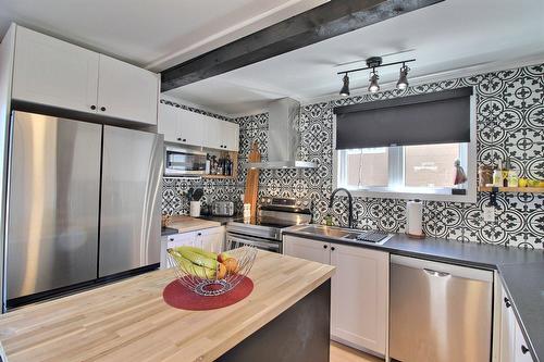 Cuisine - 264 Route 170, Sagard, QC - Indoor Photo Showing Kitchen With Double Sink