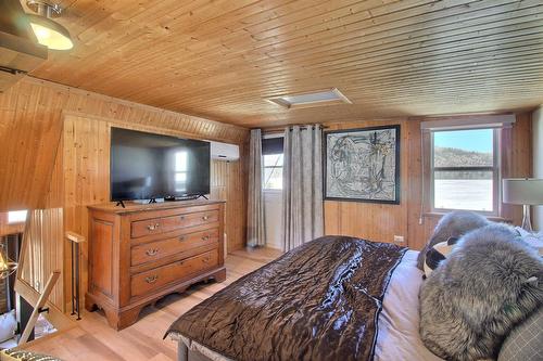 Chambre à coucher principale - 264 Route 170, Sagard, QC - Indoor Photo Showing Bedroom