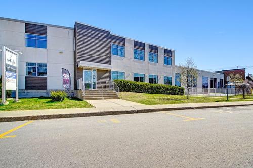 Frontage - 101-3 Rue Quintal, Charlemagne, QC 