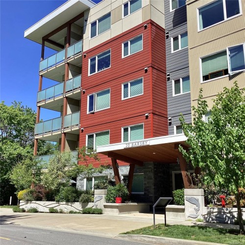 215-20 Barsby Ave  Nanaimo, BC V9R 0K4