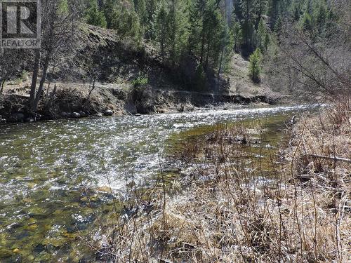 1660 3 Highway, Midway, BC 