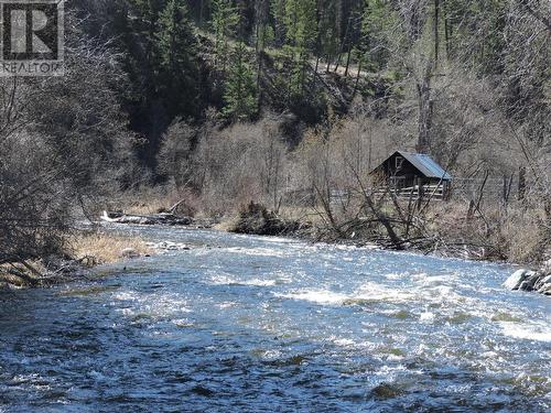 1660 3 Highway, Midway, BC 