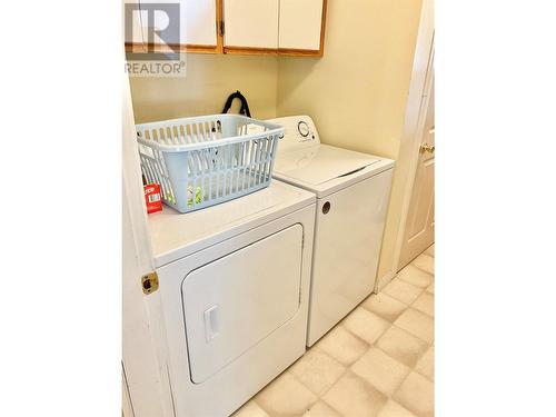 1660 3 Highway, Midway, BC 