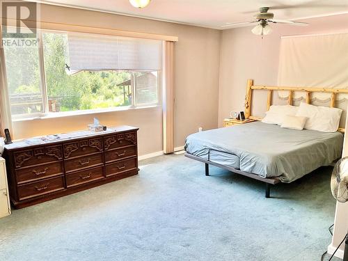 1660 3 Highway, Midway, BC 