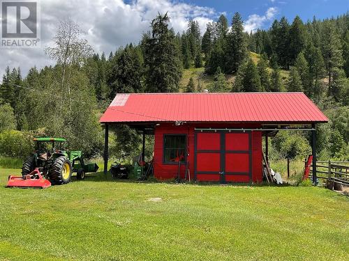 1660 3 Highway, Midway, BC 