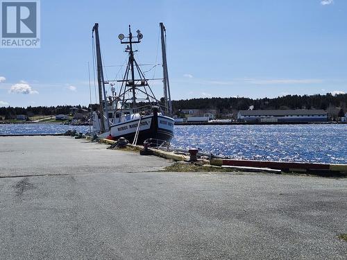 47 Cross Road, Bay Roberts, NL 