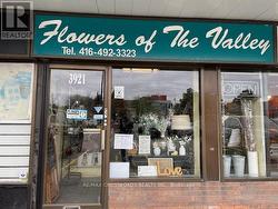 3921 DON MILLS ROAD  Toronto, ON M2H 2S7