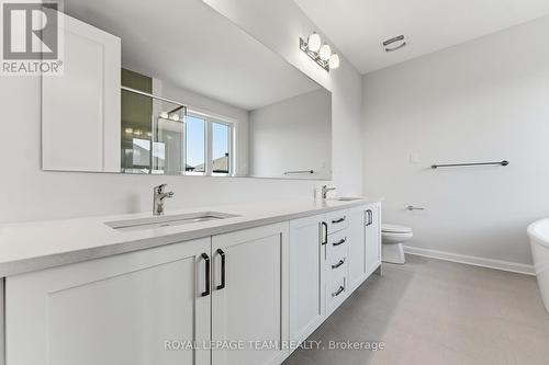 2026 Wanderer Avenue, Ottawa, ON - Indoor Photo Showing Bathroom