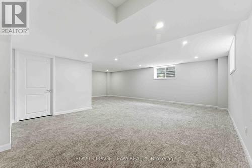 2026 Wanderer Avenue, Ottawa, ON - Indoor