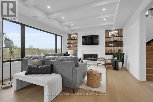 72 Arrowwood Path, Middlesex Centre (Ilderton), ON - Indoor Photo Showing Living Room With Fireplace