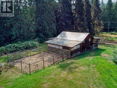 12328 Highway 101, Powell River, BC - Outdoor