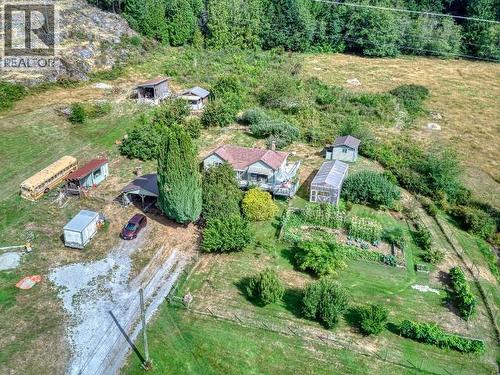 12328 Highway 101, Powell River, BC - Outdoor