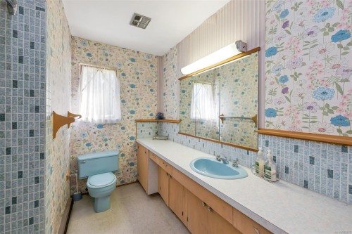 6364 Deykin Ave, Duncan, BC 