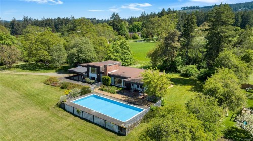 6364 Deykin Ave, Duncan, BC 