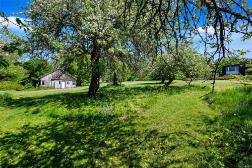 6364 Deykin Ave, Duncan, BC 