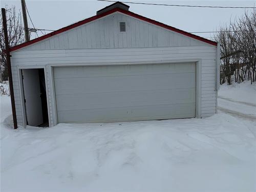 77 Railway Avenue, Benito, MB - Outdoor With Exterior