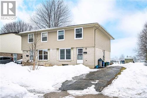 420 Dunvegan Drive Unit# A, Waterloo, ON - Outdoor