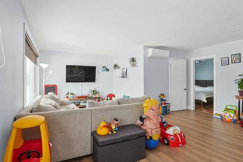 Salon - 348 Rg Notre-Dame, Saint-Rémi, QC - Indoor Photo Showing Living Room