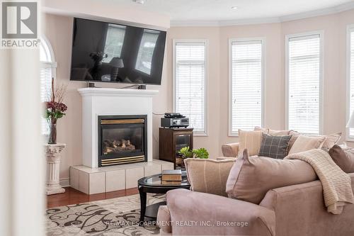 1401 Tamworth Court, Burlington, ON - Indoor Photo Showing Living Room With Fireplace