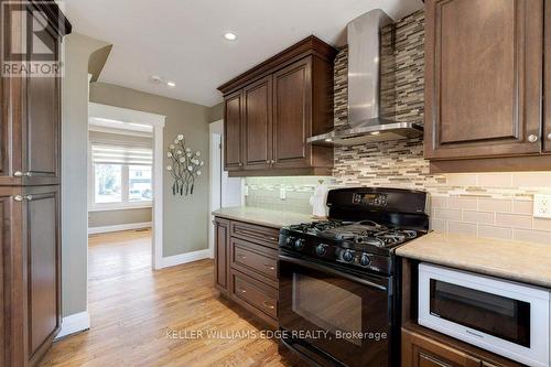 4451 Cosburn Crescent, Burlington, ON - Indoor Photo Showing Kitchen