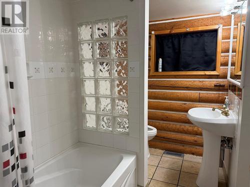 9703 3A Highway, Kuskanook, BC - Indoor Photo Showing Bathroom