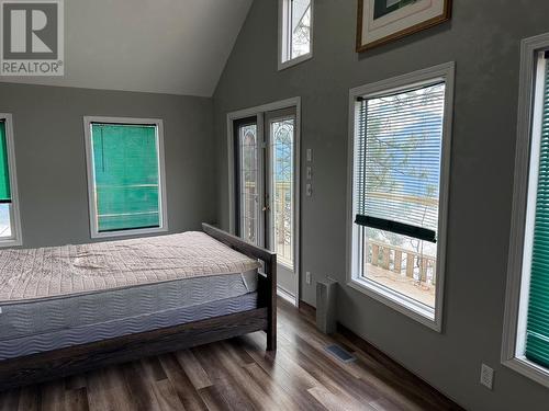 9703 3A Highway, Kuskanook, BC - Indoor Photo Showing Bedroom