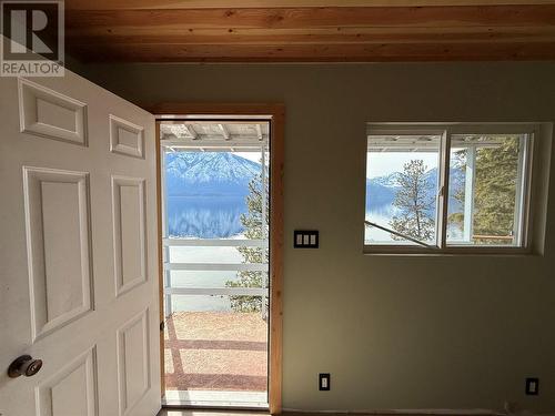 9703 3A Highway, Kuskanook, BC - Indoor Photo Showing Other Room