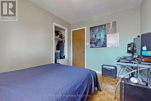 1873 Bonnymede Drive, Mississauga, ON - Indoor Photo Showing Bedroom