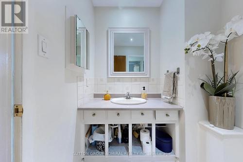 1873 Bonnymede Drive, Mississauga, ON - Indoor Photo Showing Bathroom