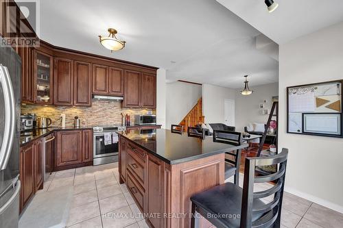 3637 Emery Drive, Mississauga, ON - Indoor Photo Showing Kitchen With Stainless Steel Kitchen