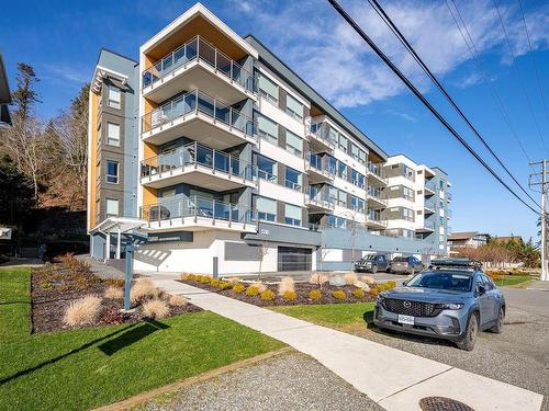 301-536 ISLAND Hwy  Campbell River, BC V9W 1A5