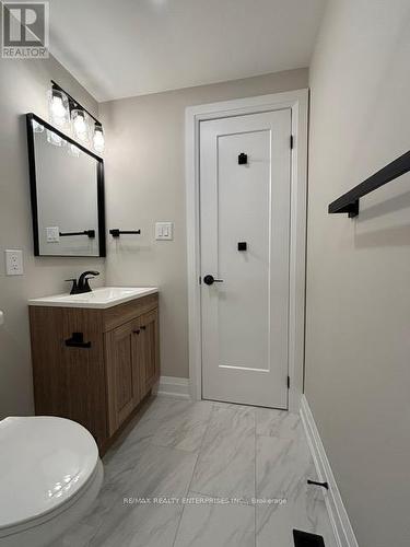 2691 Widemarr Road, Mississauga, ON - Indoor Photo Showing Bathroom